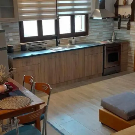 Вилла Joy's House Desfina